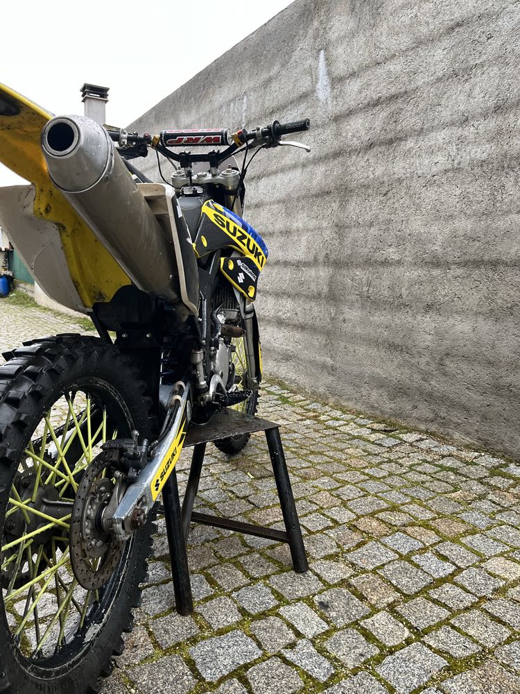 Suzuki RM-Z 250 Matriculada