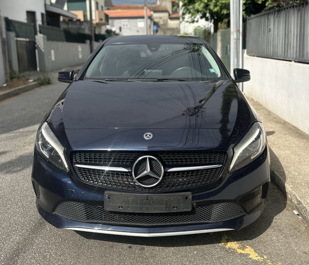 Mercedes A180 Ano 2018 ( Versao Full Led )