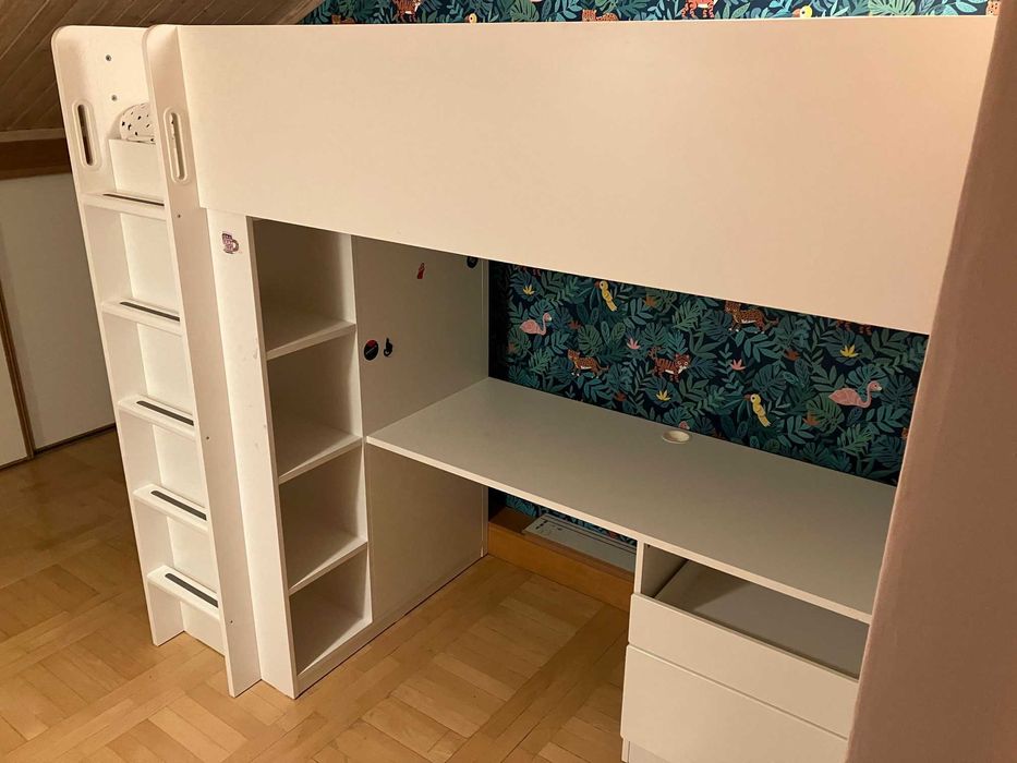 Zestaw: łóżko piętrowe z biurkiem i szafą IKEA