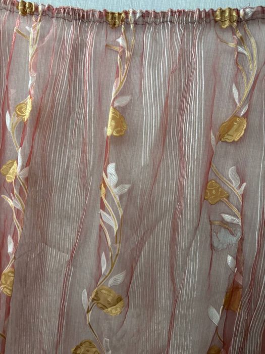 Продам тюль в идеальном состоянии большая