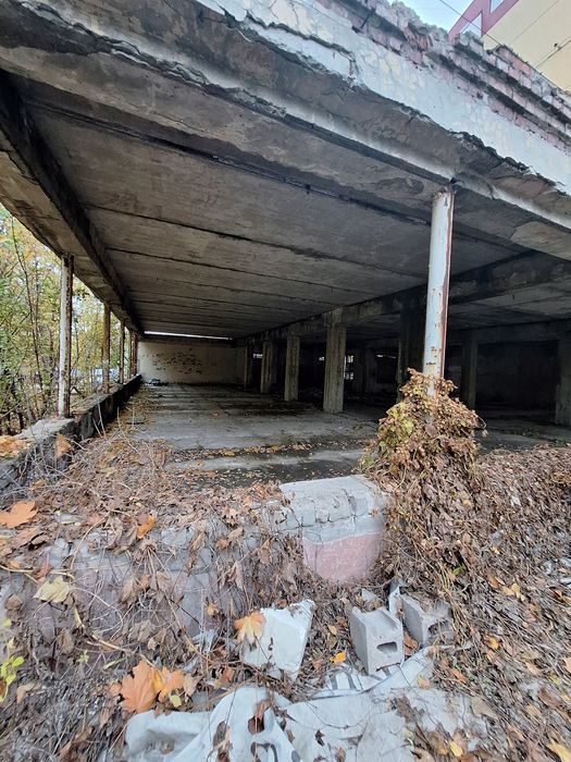 Сдам помещение 300 м2  под склад или производство берем всех