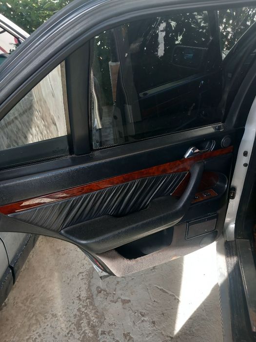 Продам Mercedes 140 дизель на механіці