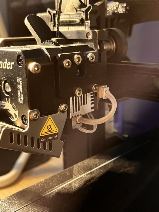 Impressora 3D Creality Ender3 S1 em perfeito estado.