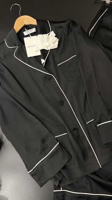 Шелковый костюм с брюками Valentino