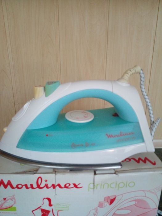 Продам утюг б у в хорошому стані