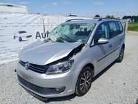 Volkswagen Touran VW Touran 1.6TDI 105KM 1/2014 Klimatyzacja