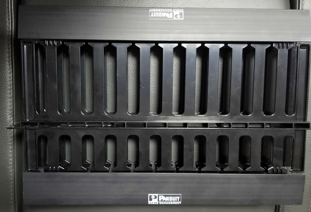 Кабельный органайзер Panduit двусторонний (WMPSE) 1U