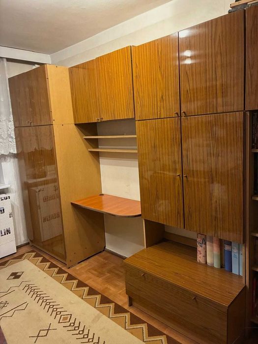 Szafa drewniana - lakierowana