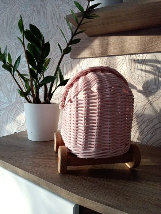 Колиска для ляльок.