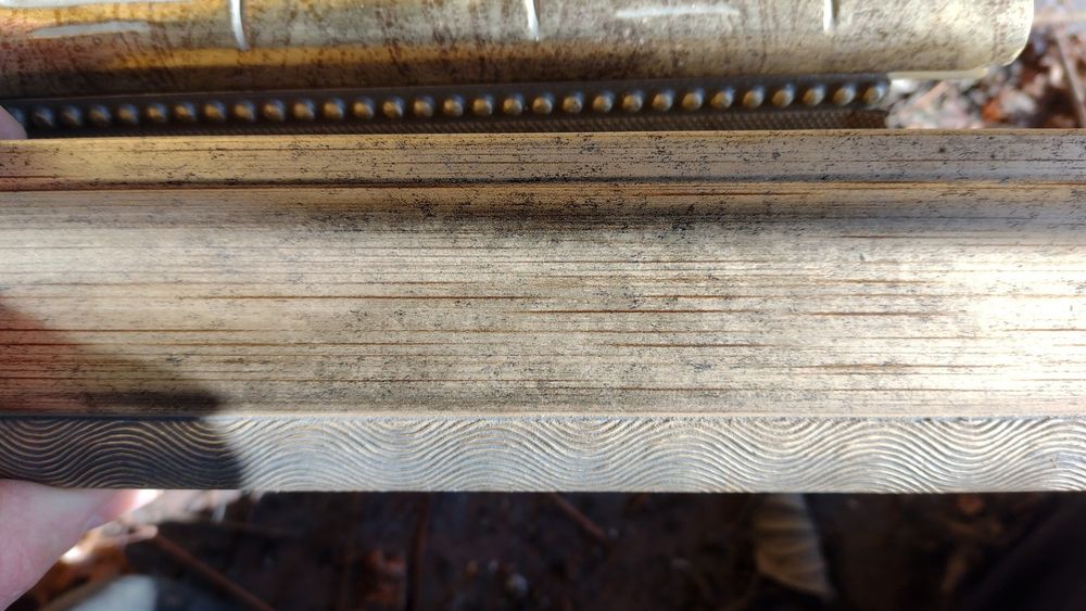 Багети для рамок разом 70 метрів