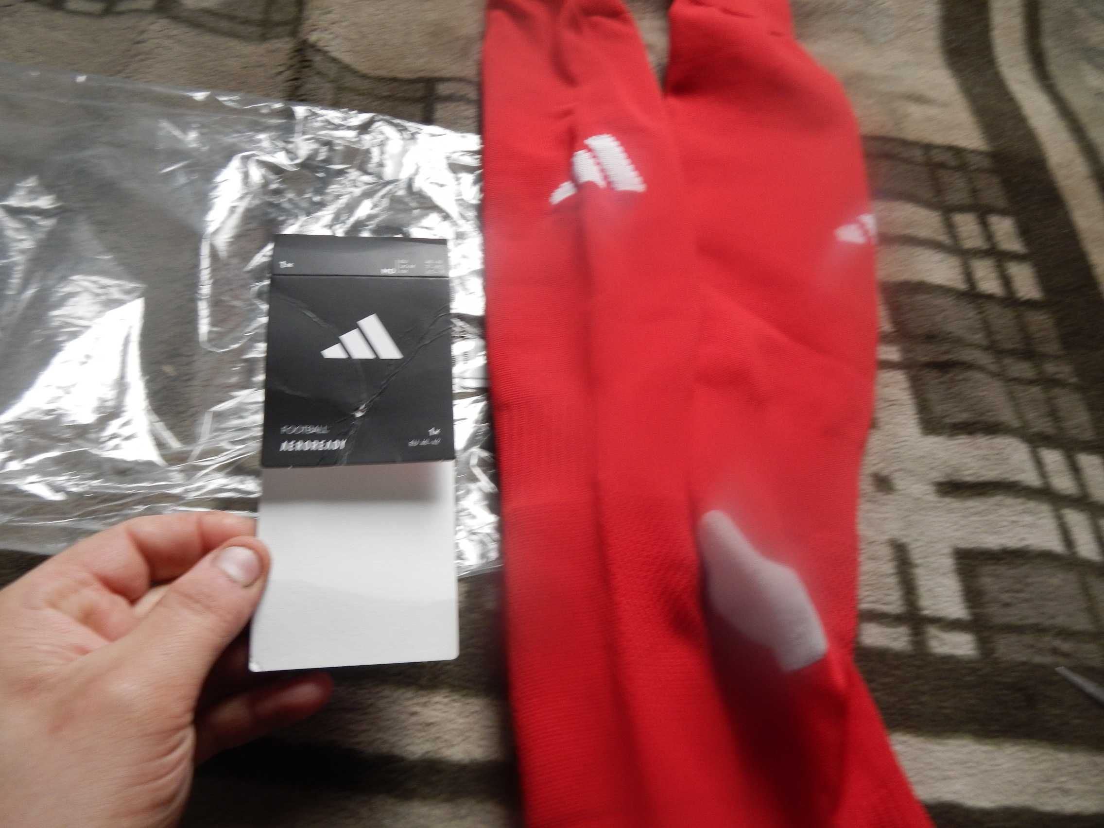 Wyprzedaż-> Getry piłkarskie adidas czerwony rozm. 40-42 ostatnie