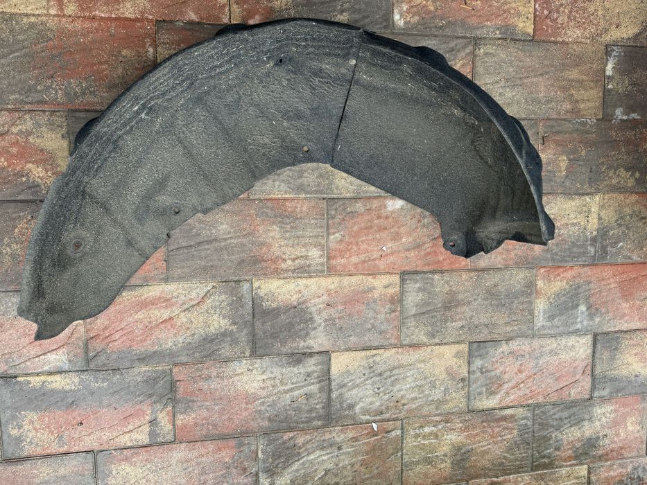 Підкрилок лівий зад mazda cx-70