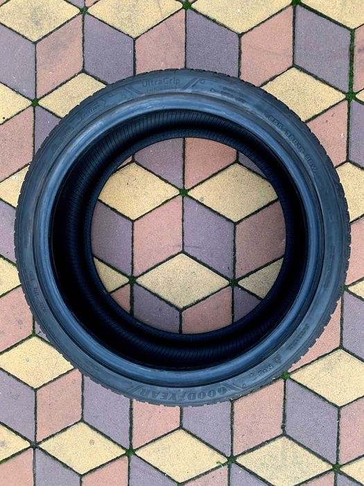 255/35 R19 GoodYear UltraGrip Performance 3. Шини зимові 4 шт. 2023рік