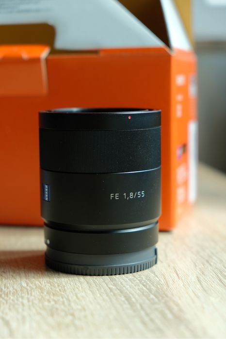Sony FE 55mm f1.8 ZA