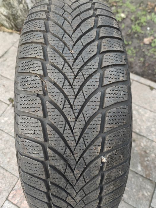 Зимова шина good year 215/65/16