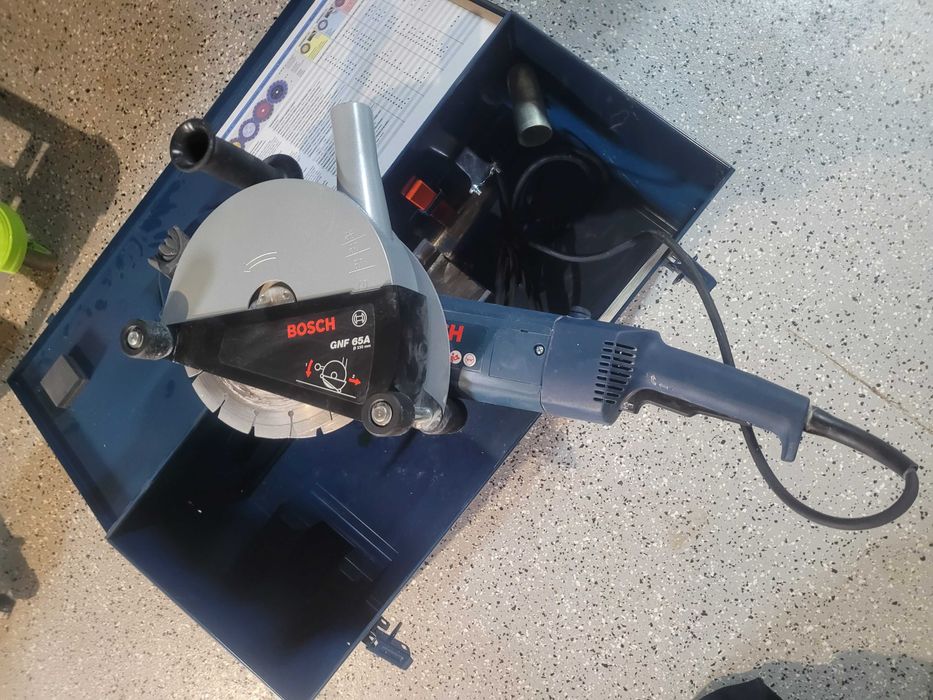 Bruzdownica Bosch GNF 65 A Professional w walizce stan idealny