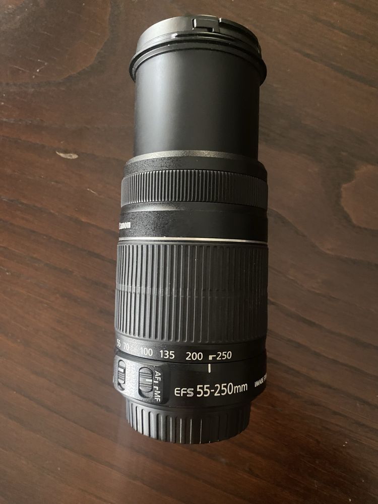 Objetiva EF-S 55-250mm 1:4-5.6 IS II