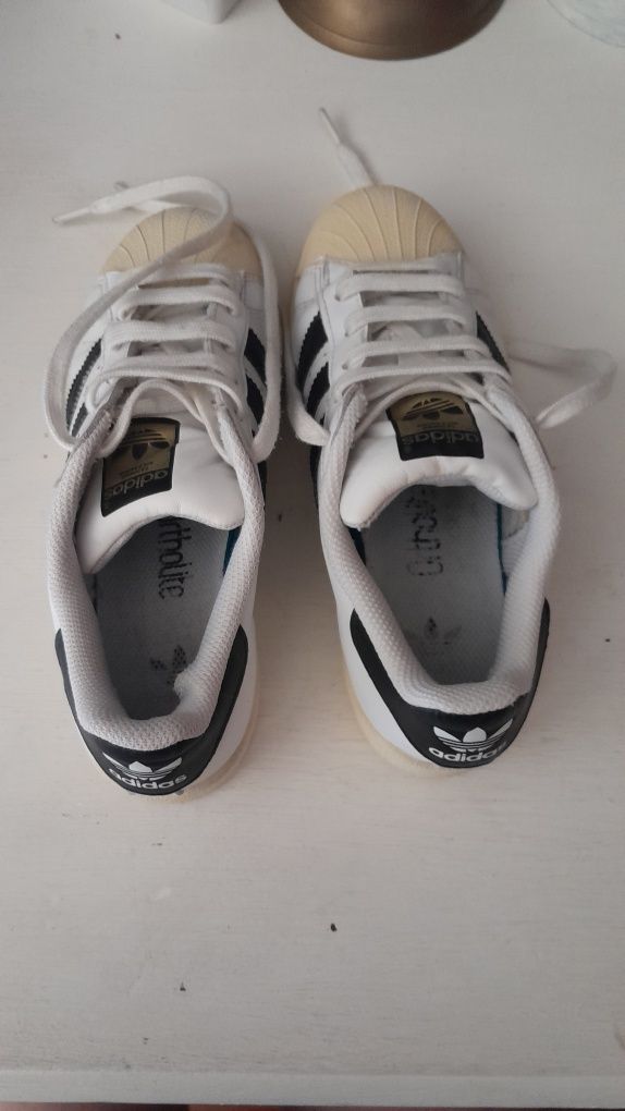 Sapatilhas adidas Superstar tamanho 36 1/2