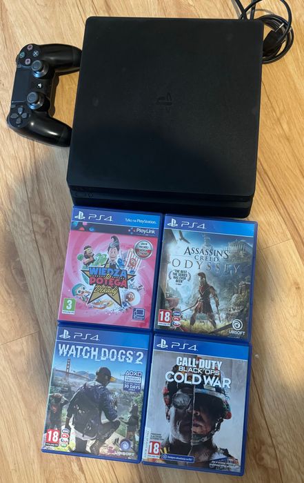 Ps4 Slim z grami