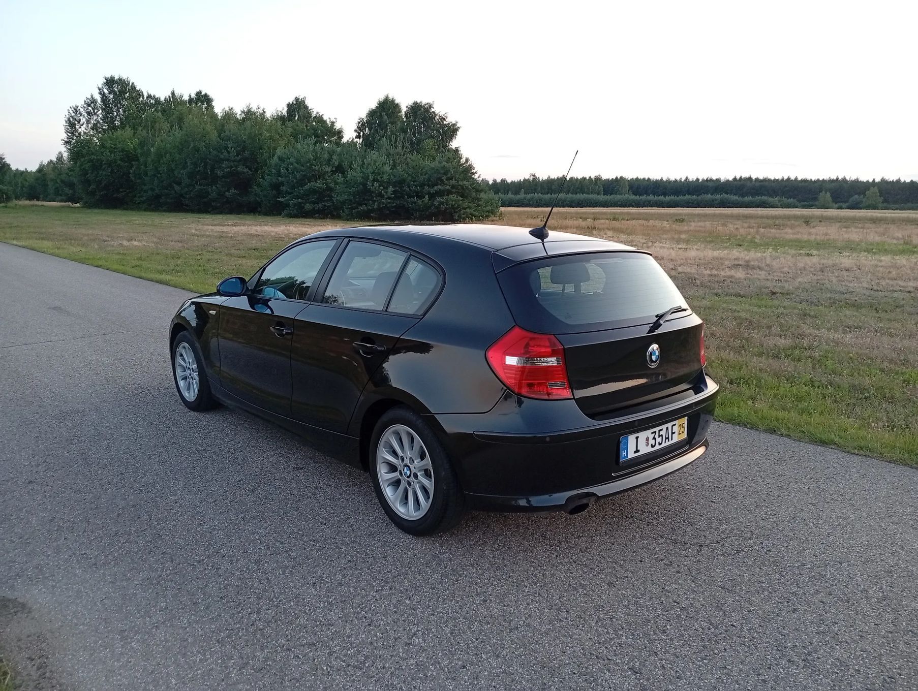 BMW Seria 1 Z Niemiec Navi Szyber Dach PDC Polecam !!