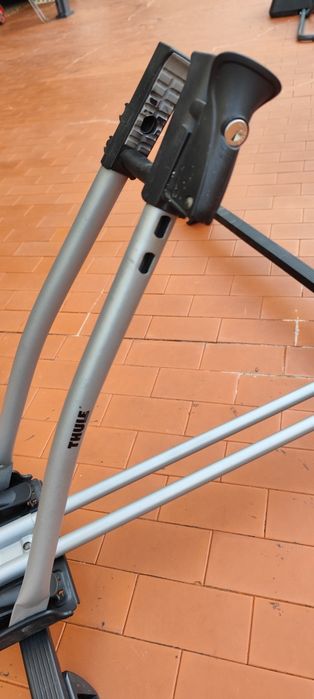 Suporte bicicleta THULE + Barras de tejadilho Cruz