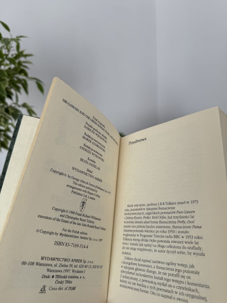 książka j.r.r tolkien zielona seria pan gawen zielony rycerz