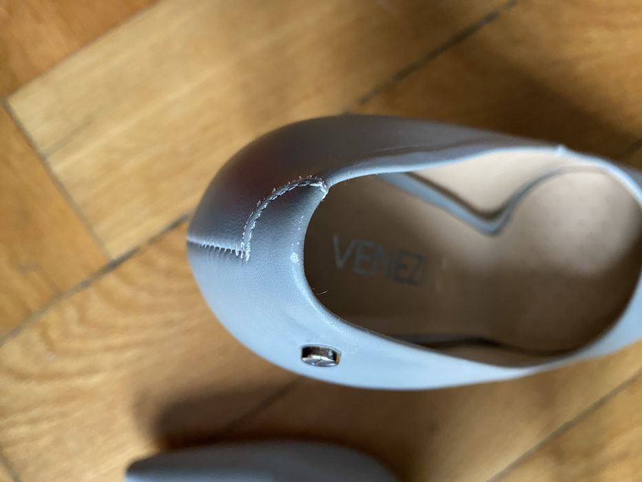 Czółenka na szpilce Venezia r. 39