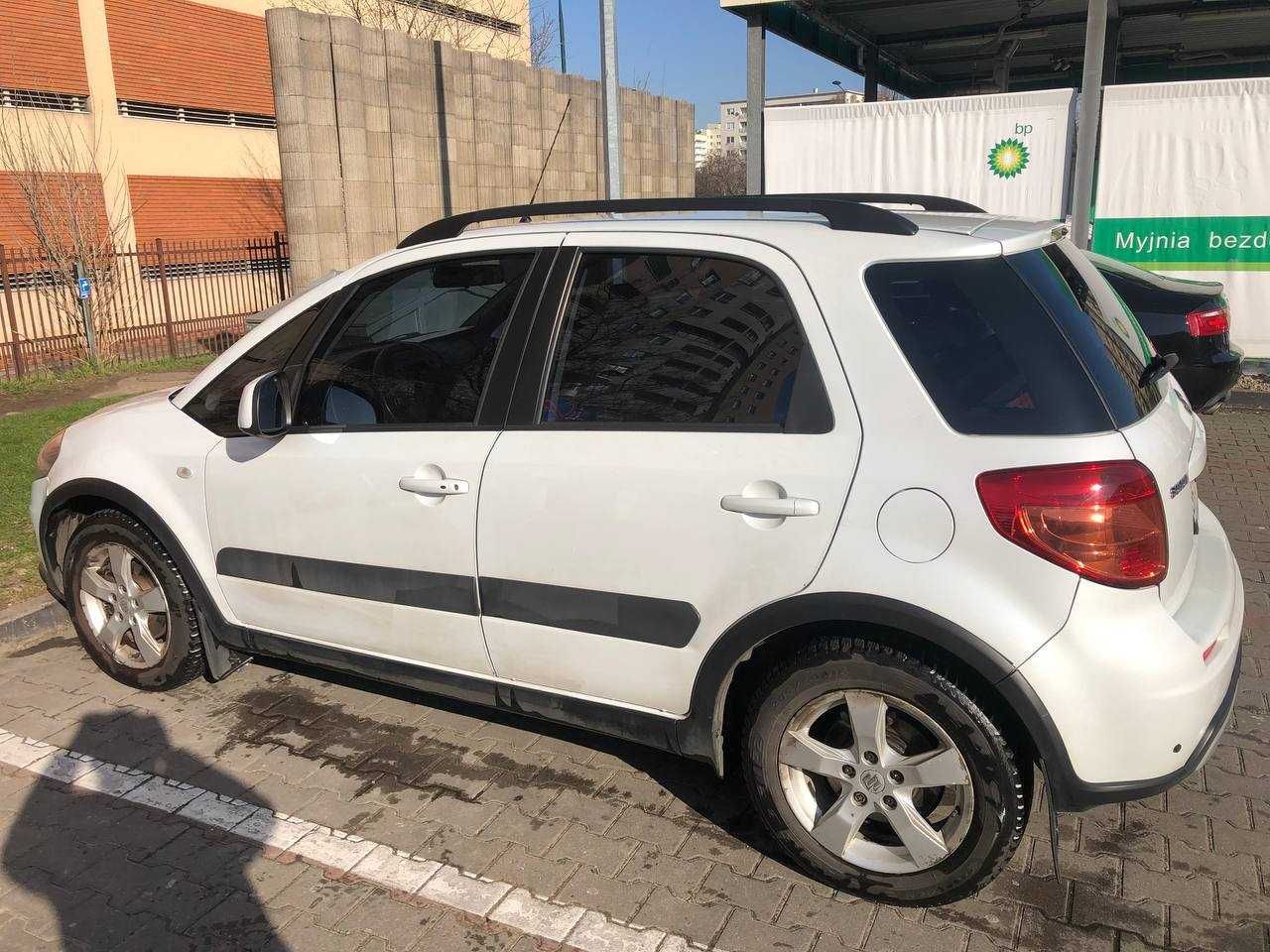 Автомобіль
Suzuki SX4