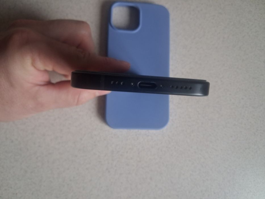 Продам Iphone 15 128gb