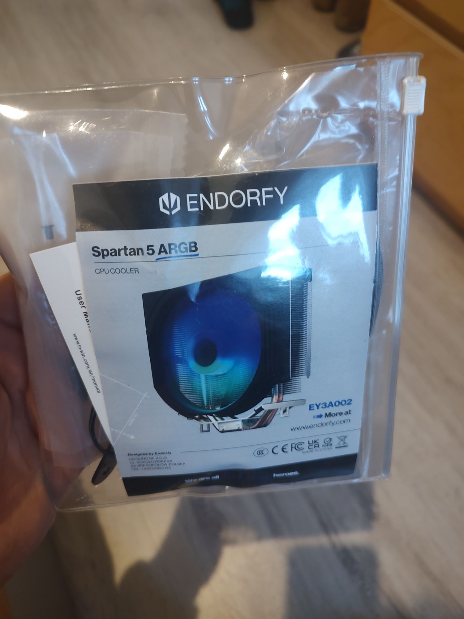 Endorfy Spartan 5 ARGB – Nowy, komplet akcesoriów


Endorfy Spartan 5