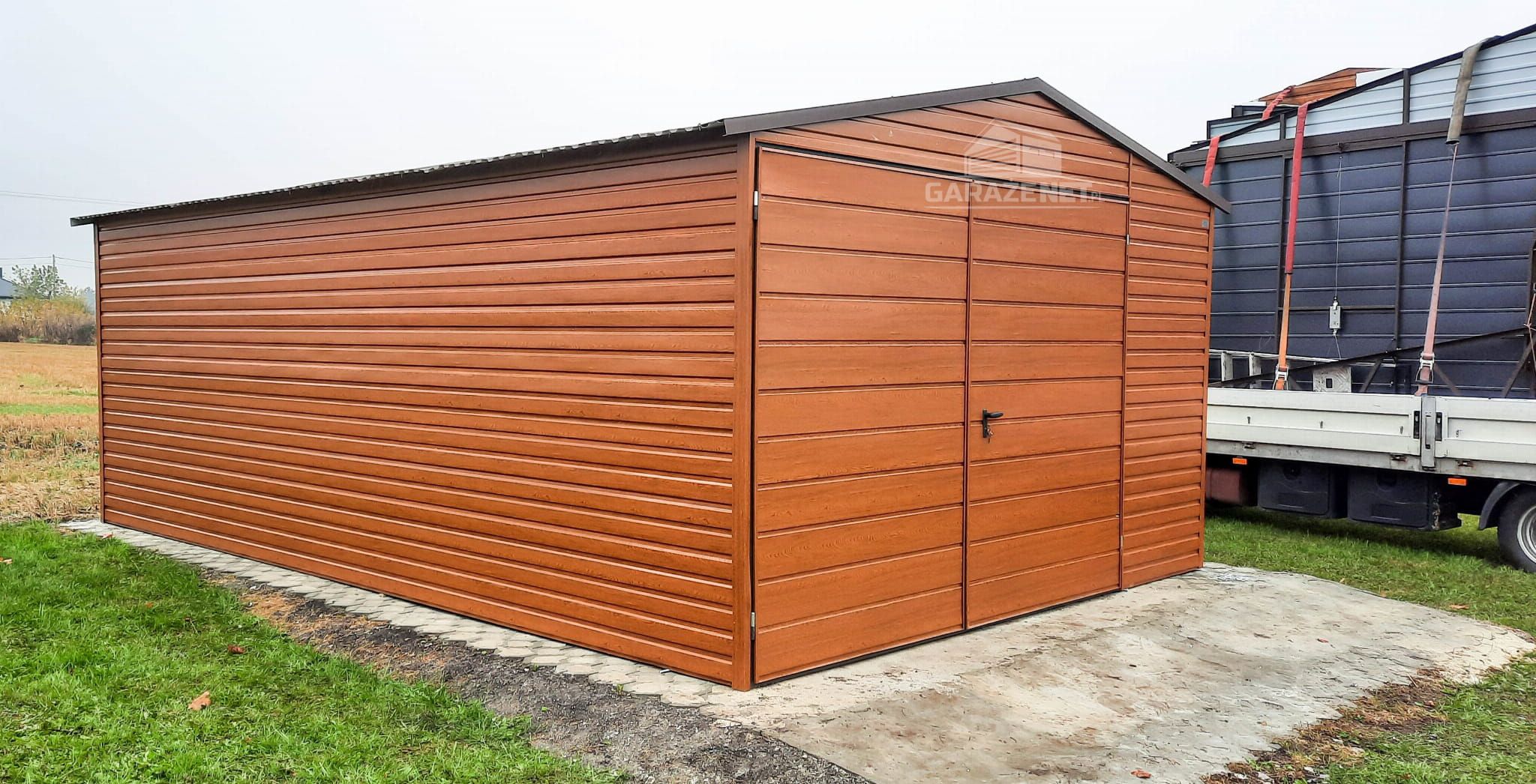 GARAŻ BLASZANY 4m x 6m Dwuspad Brama Orzech Drewnopodobny 4x6 GB249