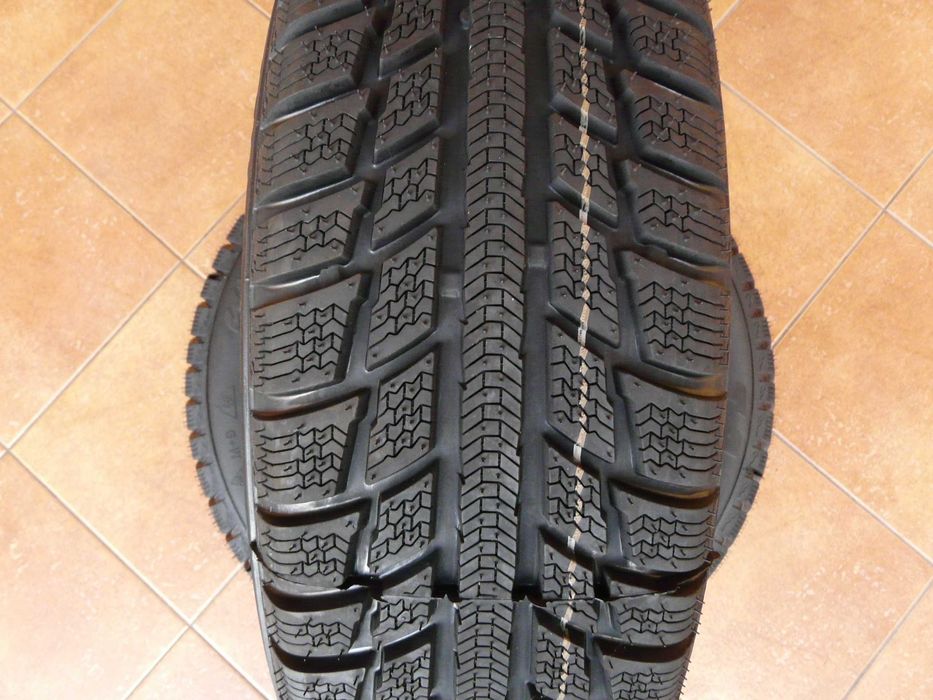 205/65 R15 opony Zimowe Bieżnikowane Targum