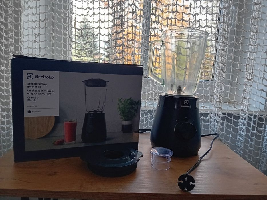 Czarny Blender Kielichowy Electrolux Create 3 500W