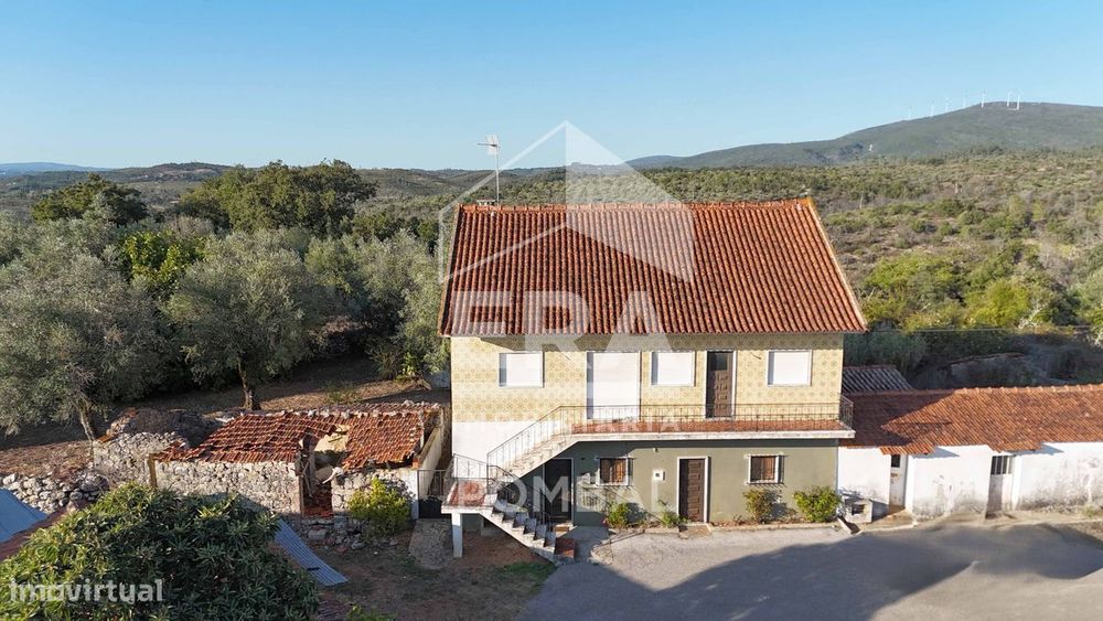 Moradia T5, localizada em Pelmá, Alvaiazere