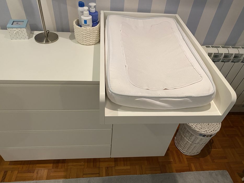 Muda Fraldas e Cómoda