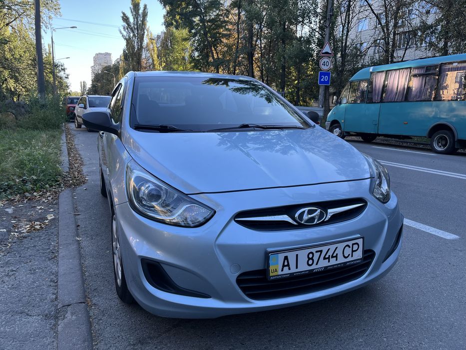 Hyundai Accent 2011