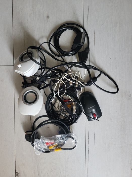 Zestaw kabli głośniki myszka