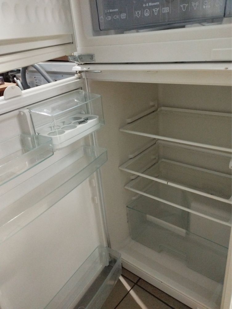 Вмонтований холодильник