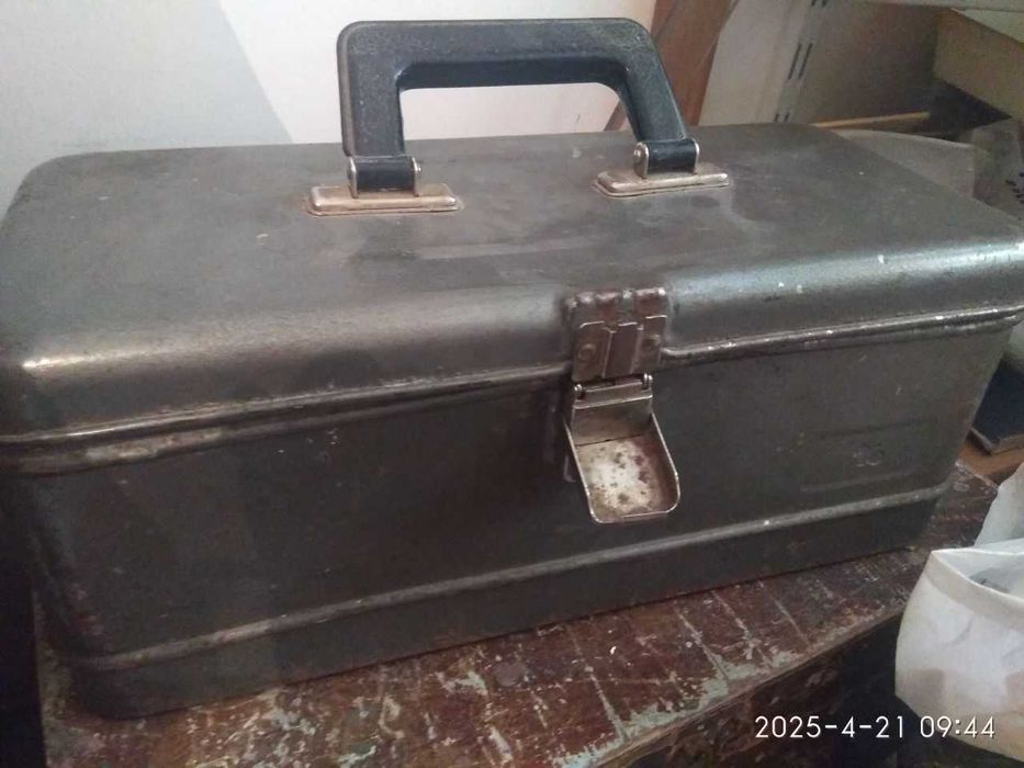 металлический ящик бокс для инструментов к  винтаж