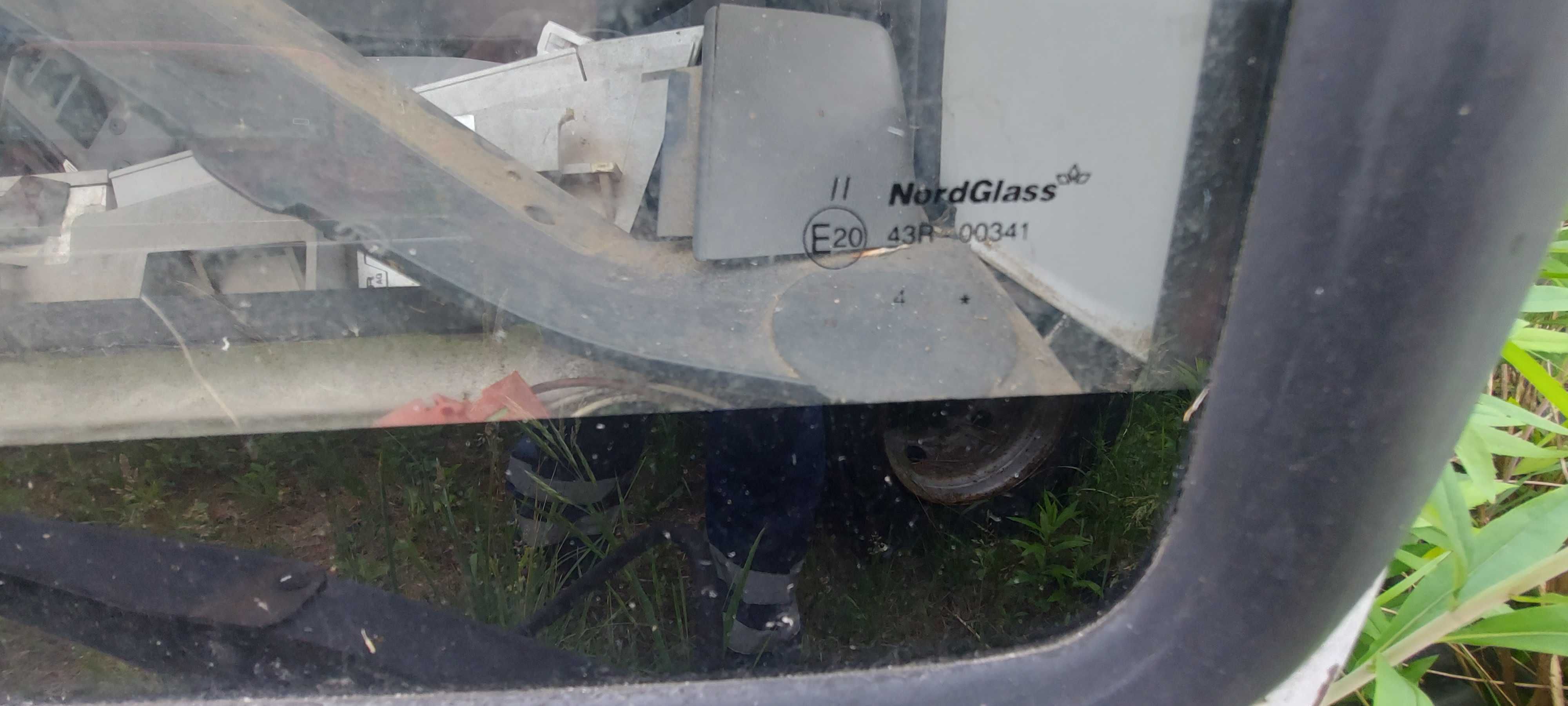 MAN L2000 LE8163 szyba czołowa uszczelka