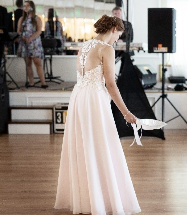 Suknia ślubna rozmiar 36-38 odcień pudrowego różu.OKAZJA!