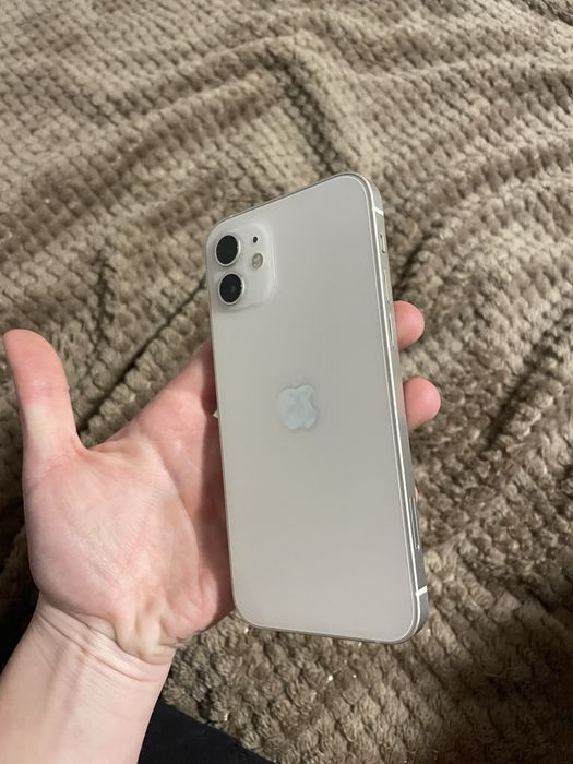 Айфон 12,64гб 94%