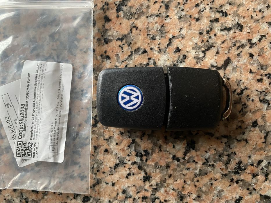 Carcaça Nova e com placa de codificação para VW já com autocolante