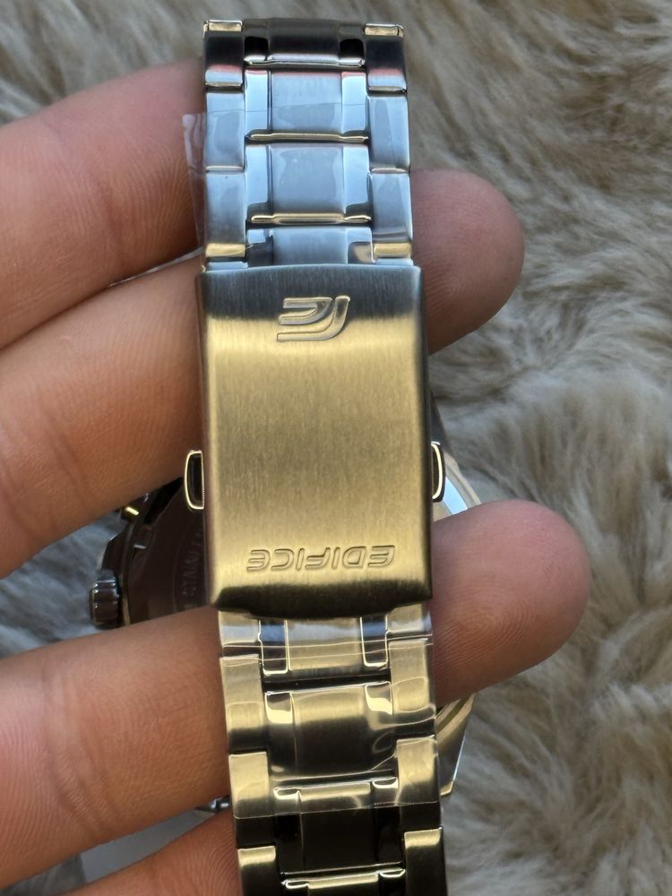 Оригінальний годинник Casio Edifice EFV-540D-1A Касио Часы Оригинал