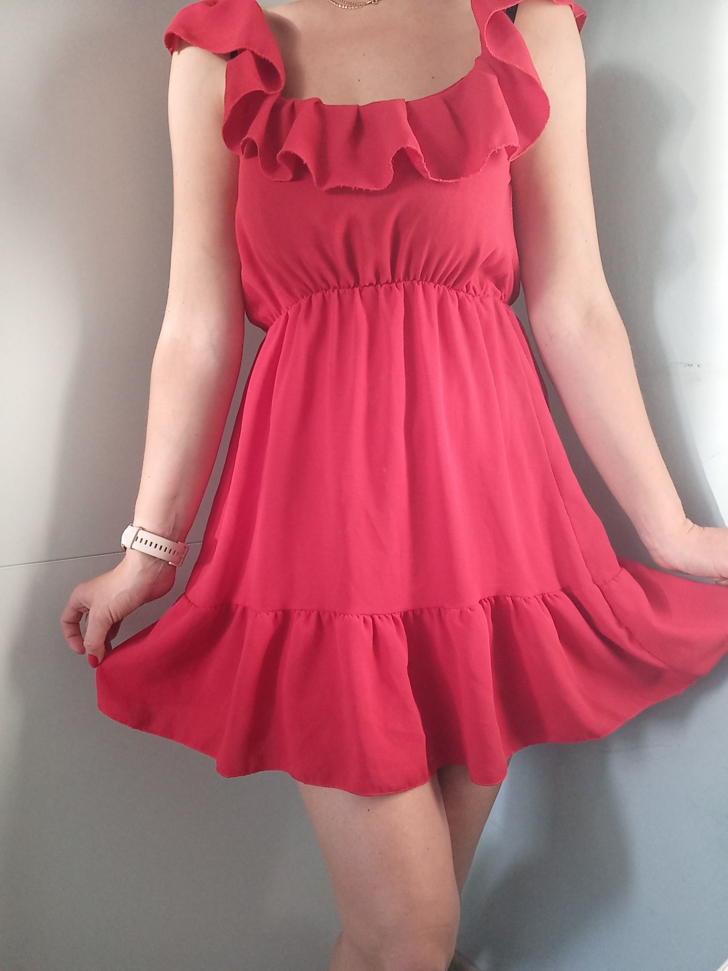 Sukienka czerwona r. S/m