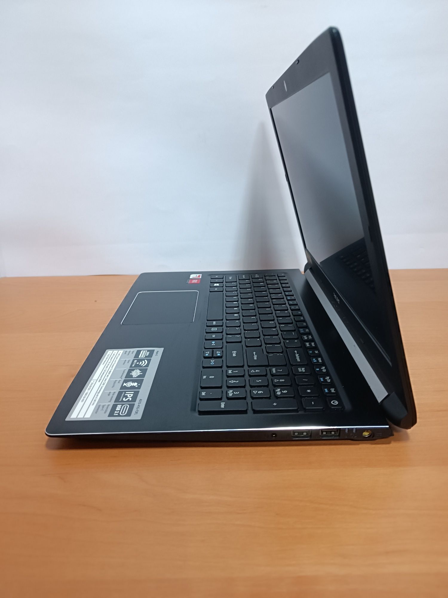 Игровой ноутбук ACER AMD FX 9800 16GB SSD 256GB +HDD 500GB RX540