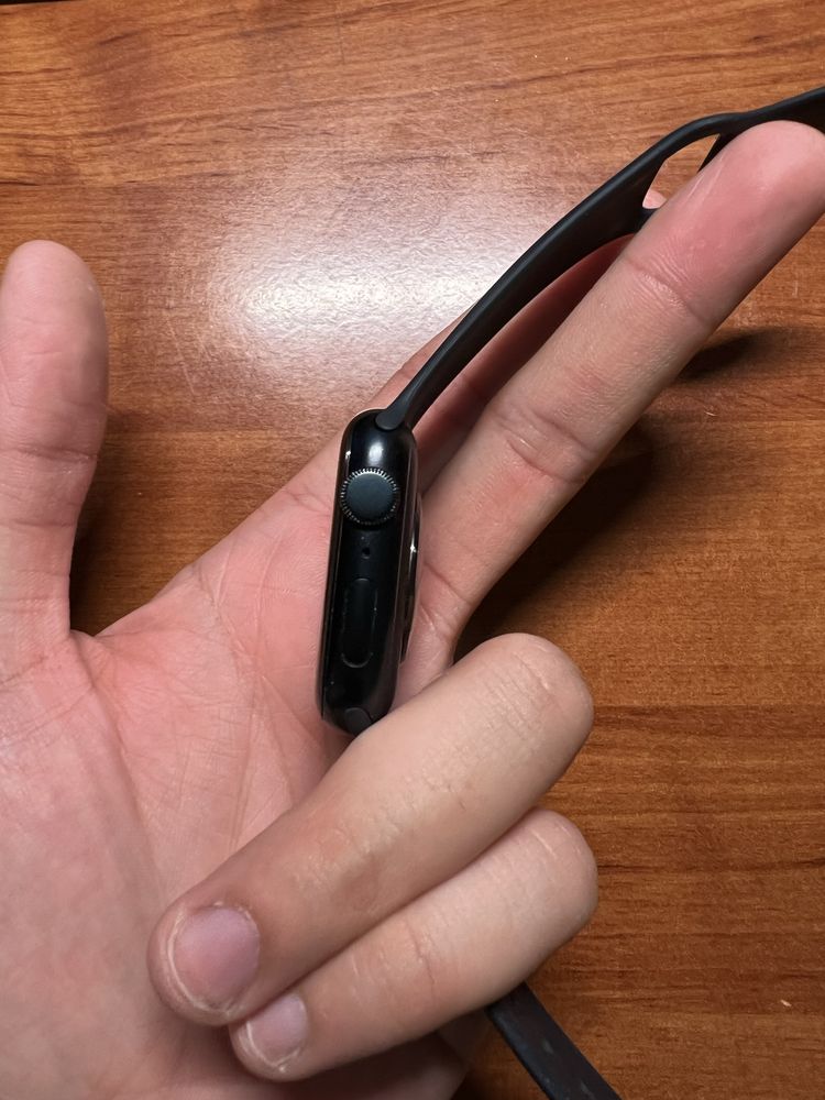 Apple Watch SE 2 - 44mm