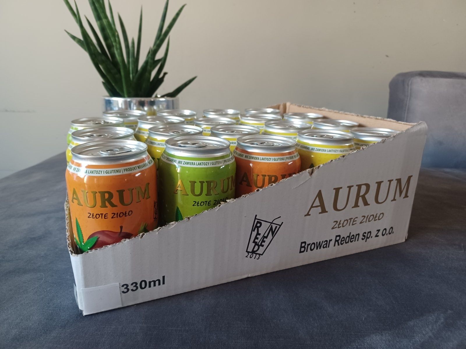 AURUM 100% tłoczone soki z konopią i Ice Tea konopna. 330mlx19szt.