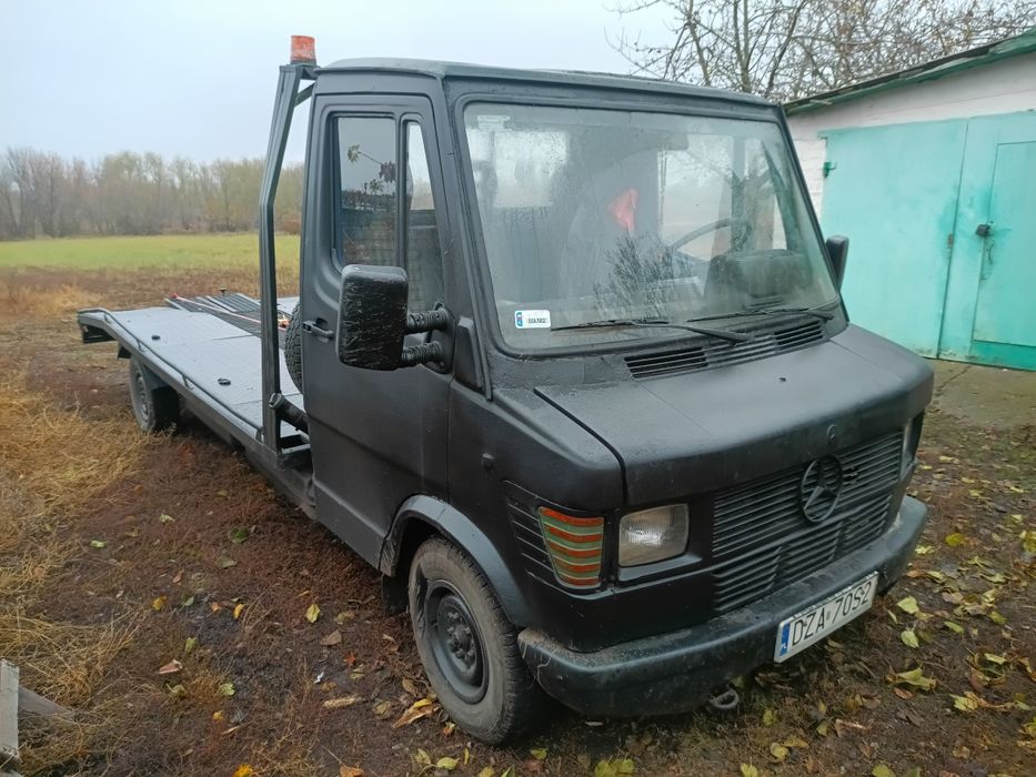 Эвакуатор Мерседес 307D обмен
