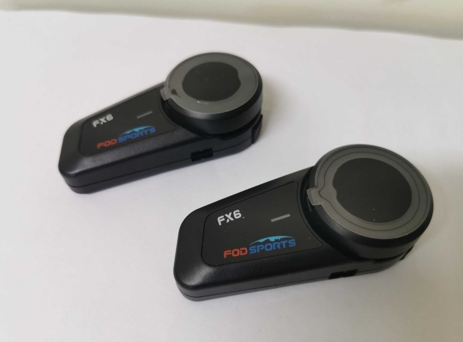 2-Auriculares/intercomunicadores Bluetooth/Radio/Capacete/Motard(NOVO)